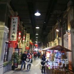 安东老街吃瓜,夏日吃瓜盛宴，探寻老街新味