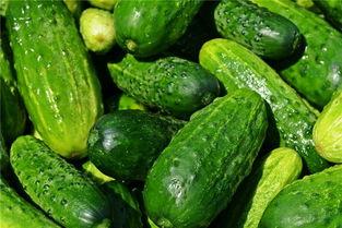 梦见吃瓜吃中间的,揭秘吃瓜吃中间的神秘寓意